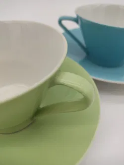 2 Lilien Porzellan DAISY Kaffeetassen 18, 1. Serie - blau & grün - Bild 3