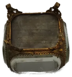 Antikes Glas-Schmuckdöschen mit Messingfassung auf Füßchen - Bild 2