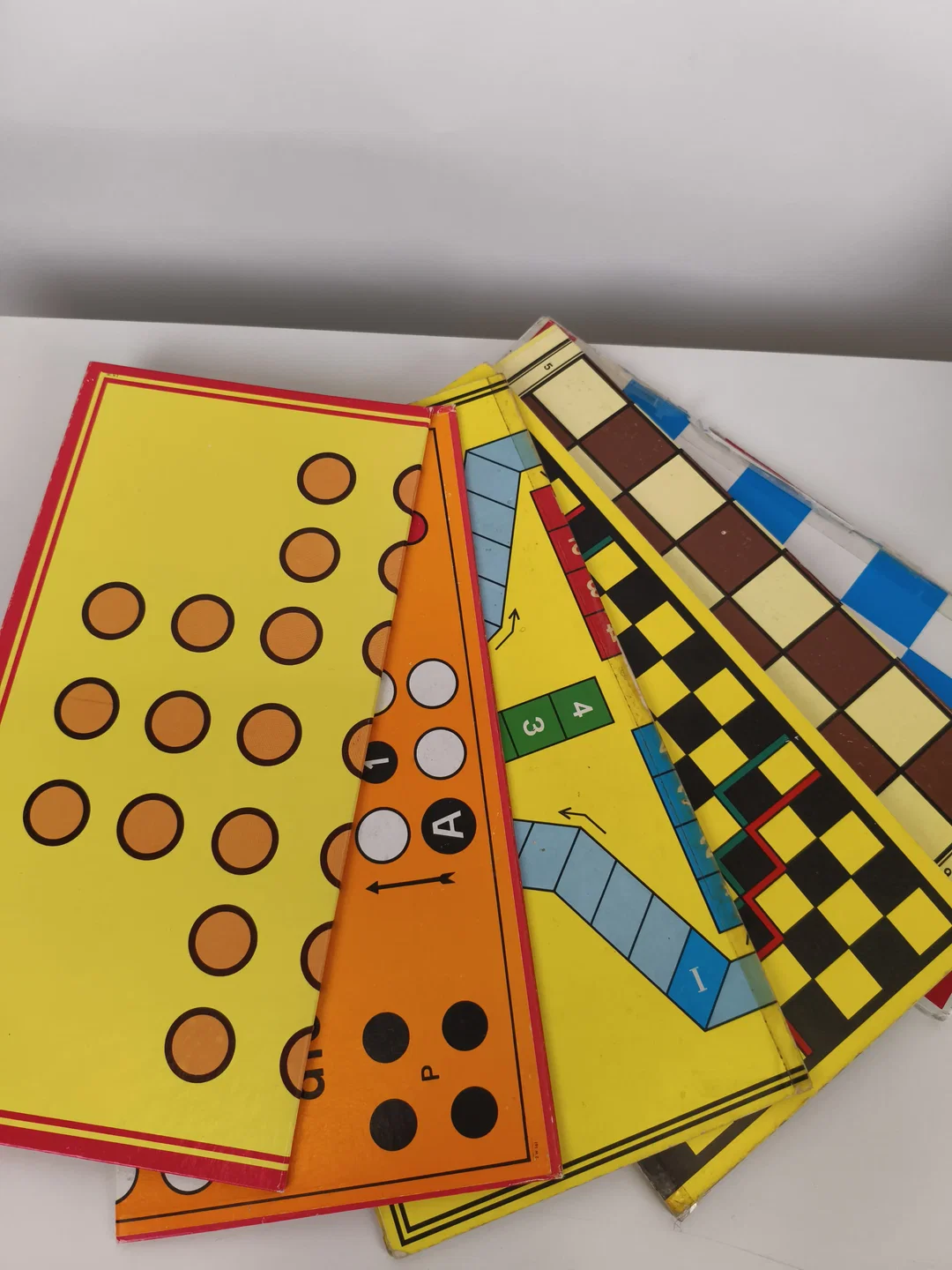 Spielesammlung, klassische Brettspiele, Retro, Vintage – Bild 2