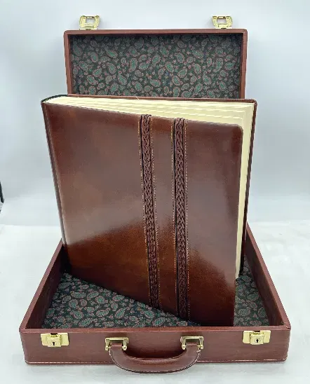 Fotoalbum mit Aufbewahrungskoffer - Bild 2