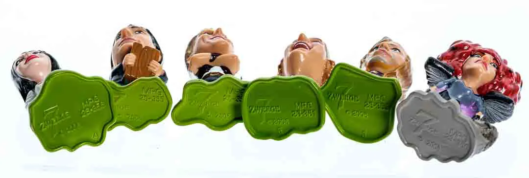Ü-Eier Setzkastenfiguren 6 Stück aus der Serie"Die 7 Zwerge 2007" – Bild 3
