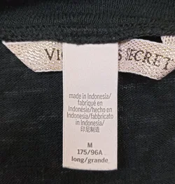Victoria's Secret Damen Langarmshirt mit Schriftzug schwarz Gr. M - Bild 3