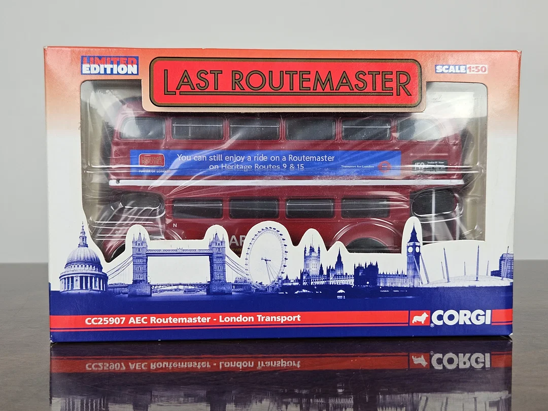 CORGI CC25907 AEC Routemaster Bus - London Transport  – Bild 2