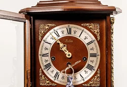 Kaminuhr Stocker mit Hermle 340-020 Uhrwerk - Bild 3