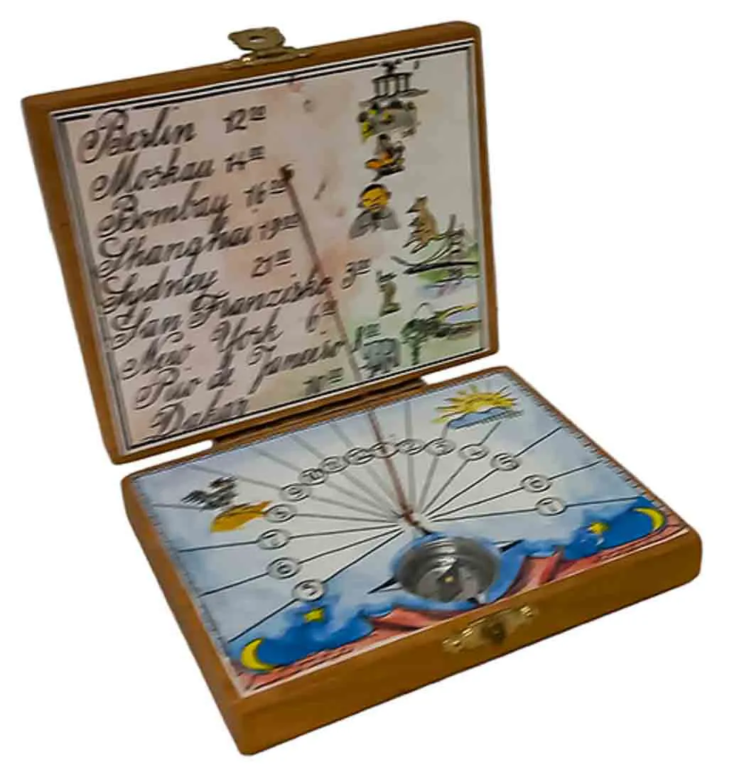 Taschensonnenuhr im Holzkästchen mit Kompass – 9 × 7,2 cm - Bild 2