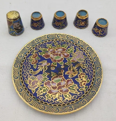 5x Fingerhut und 1x Teller SET - Bild 3