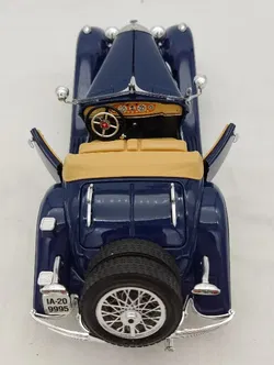 Burago - Mercedes Benz 500 K Roadster (1936) - Modellauto 1:20 - Bild 3