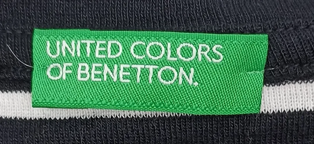 United Colors of Benetton Kindershirt schwarz/weiß Gr. S/CH – Bild 3