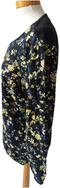 s.Oliver Damen Langarmshirt - schwarz mit gelben Blumenmuster - Gr. 40 - Bild 2