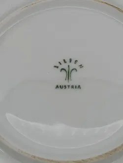 Lilien Porzellan Suppentopf weiß Höhe 11 cm - Bild 2