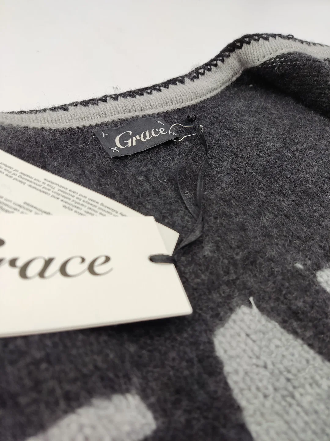 Grace Damen Strickjacke, grau - Gr. M – Bild 4