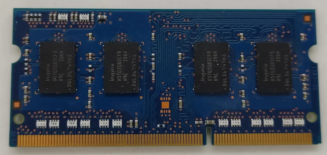 Hynix 2GB DDR3 1RX8 PC3-10600S-9-11-B2 Arbeitsspeicher Laptop / RAM  – Bild 2