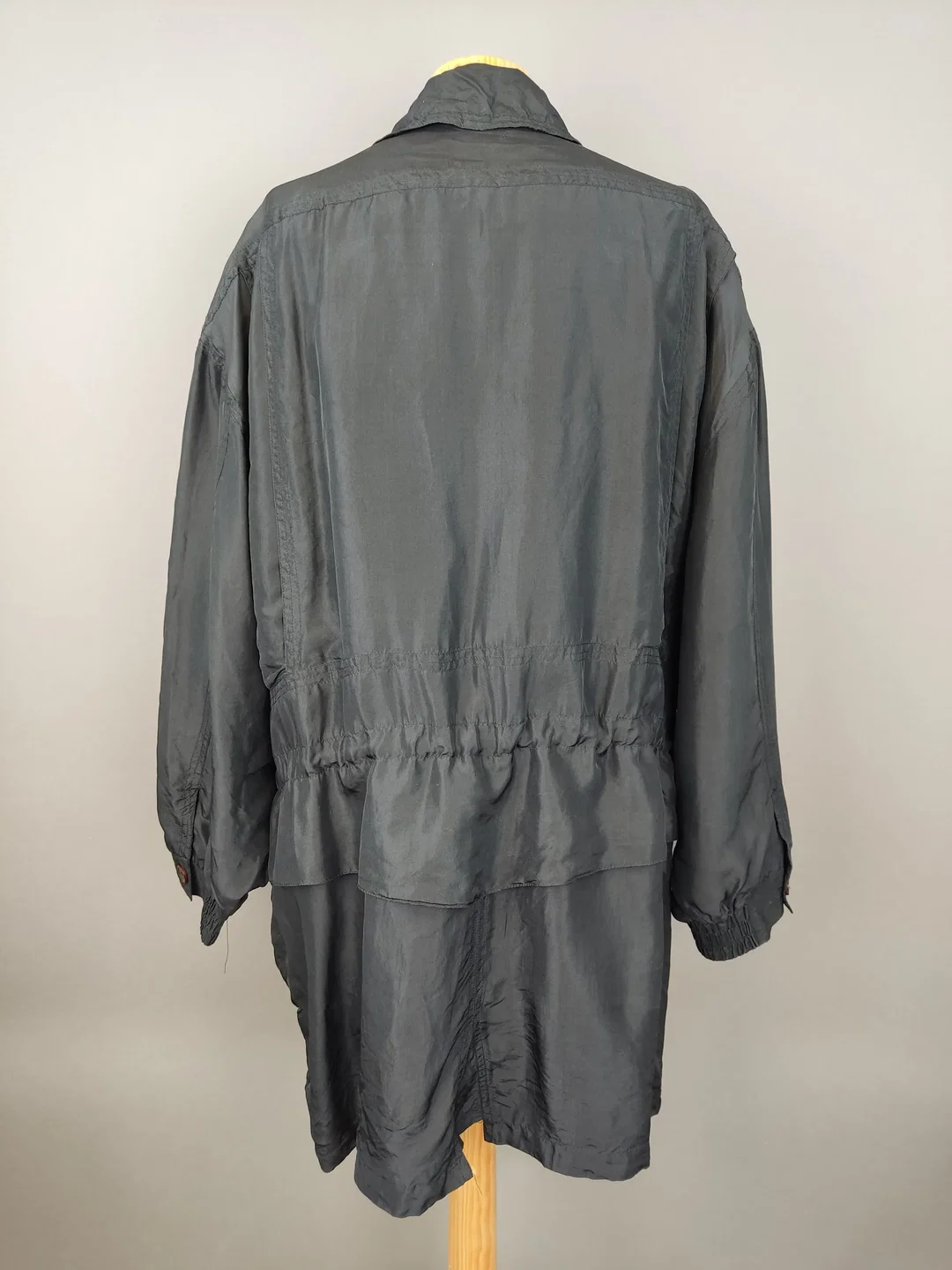 Vintage Damen Parka aus Seide schwarz - M/L – Bild 3