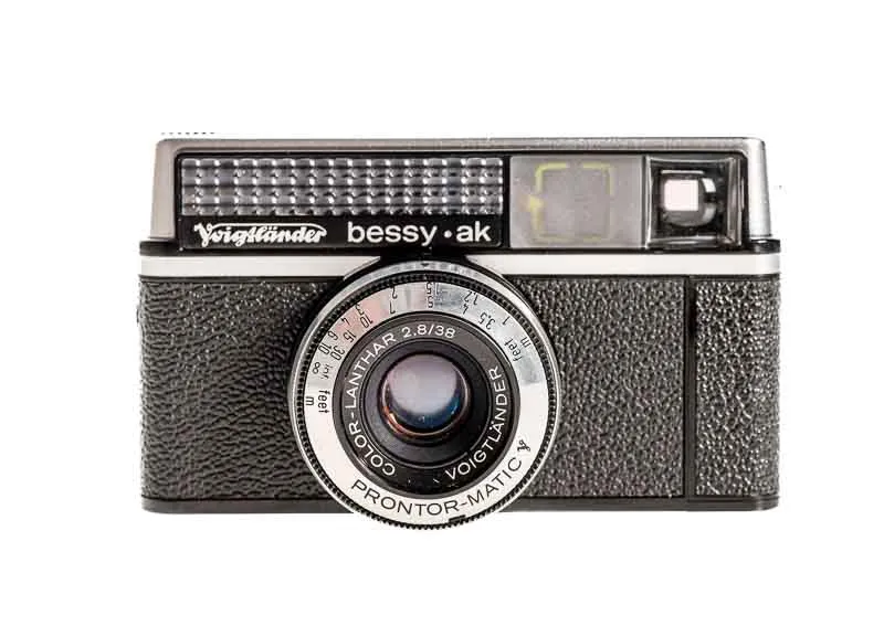 Voigtländer bessy ak mit Tasche – Bild 2