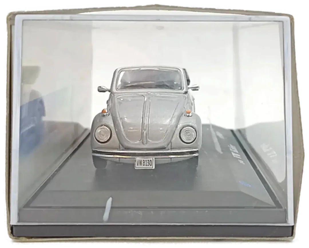 Die-Cast-Metal American-Mint-Premium-Edition: Modellauto VW Käfer 1303 Cabriolet, Maßstab 1:43 – Bild 5