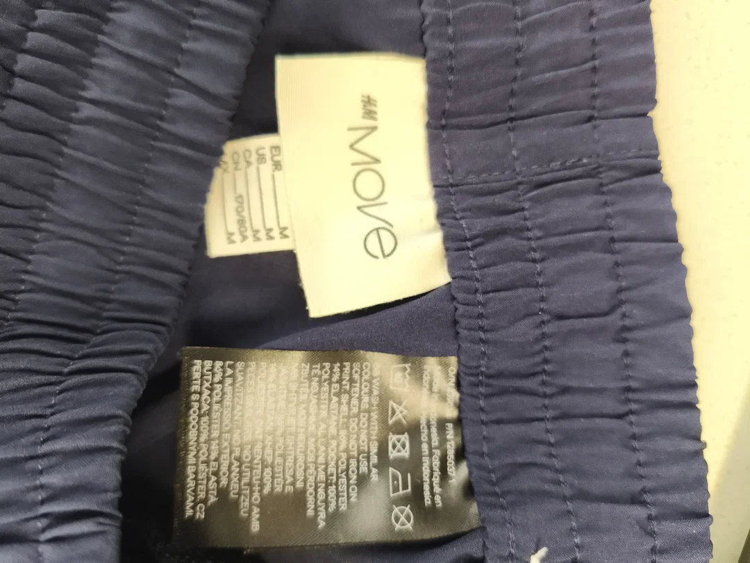 H&M Move Damen Sport-Short, Laufhose, Gr. M – Bild 3