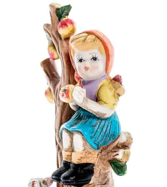 Figuren Mädchen im Apfelbaum  im Stil einer Hummel Figur – Bild 2
