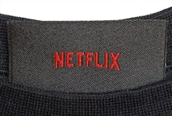 Netflix Stranger Things Damen Croptop schwarz – Vorschau 3