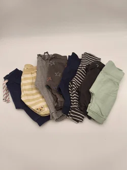 8 Stk. Babyhosen, Gr. 50/56 – Vorschau 1