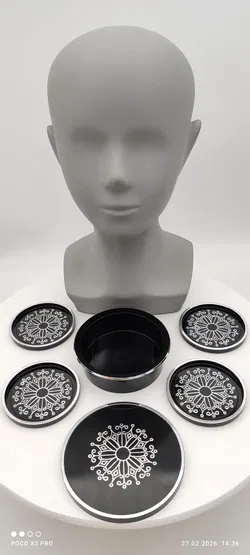 Vintage Kunstoff 4-teiliges Untersetzer Set in Deckeldose aus Dänien - Bild 3