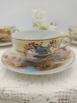 Japanische Teetasse mit Untertasse 4er-Set Porzellan Landschaftmotiv | Asiatische 'Kutani' Stil - Bild 3