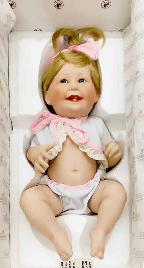 The Ashton Drake Galleries Porzellan Puppe 