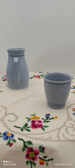 Lilien Porzellan Kanne mit Becher | Zeitreise-Stück - Bild 4