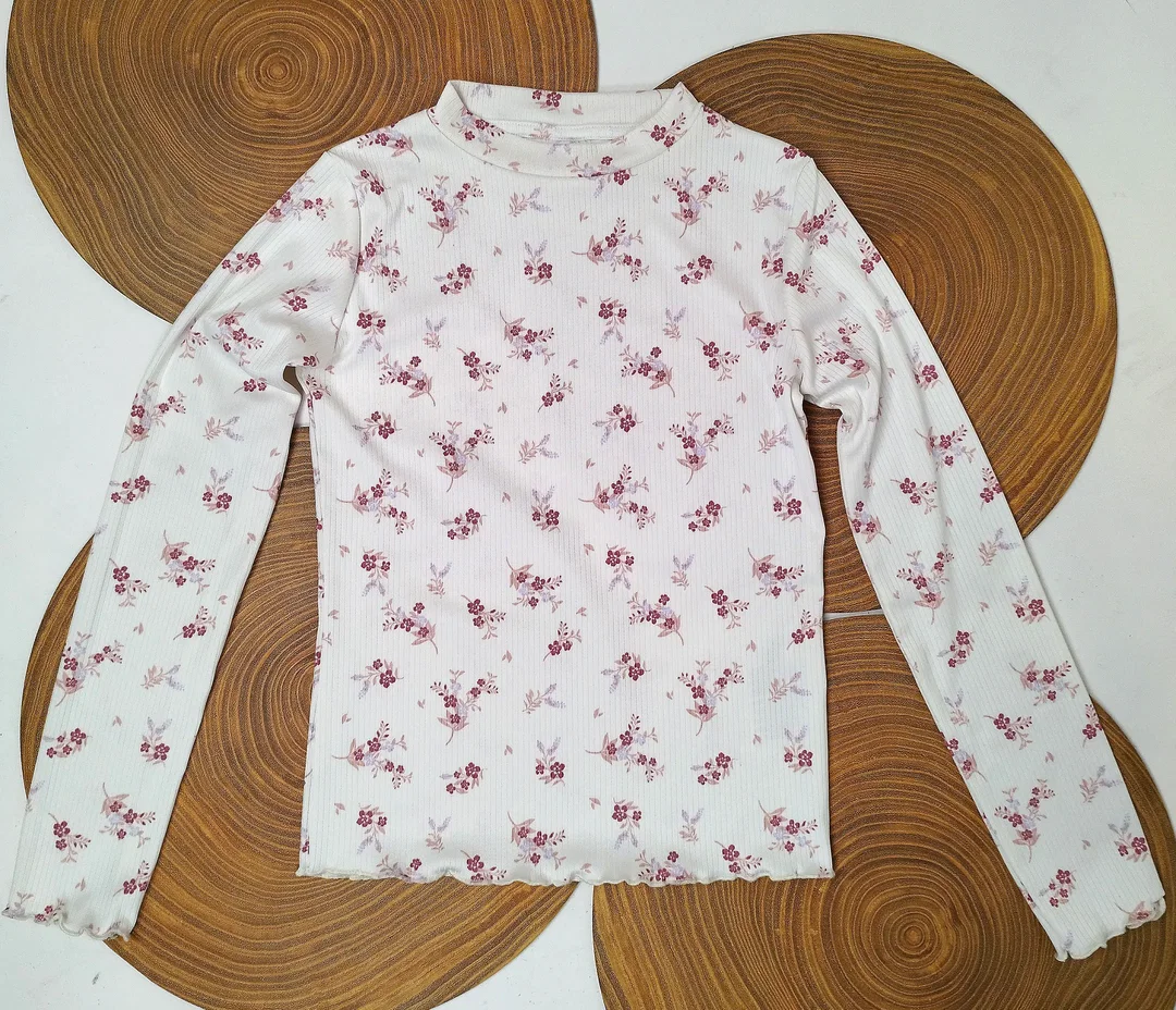 YFK, Kinder Langarmshirt, geblümt | Gr. 134/140 – Bild 1