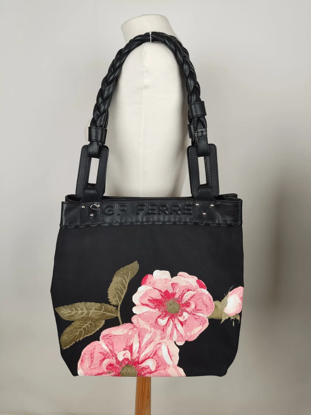 GF FERRE Tote Bag / Shopper, Nylon mit hochwertigen Lederapplikationen und geflochtenen Leder-Trageriemen - Bild 1
