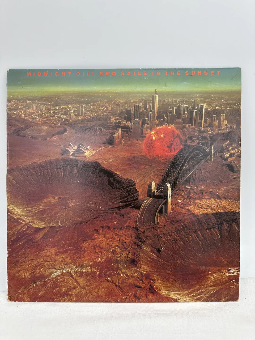 Langspielplatte - Midnight Oil - Red Sails In The Sunset - Bild 2