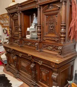 Vintage Historischer Vollholzschrank – Neorenaissance um 1882 - Bild 6