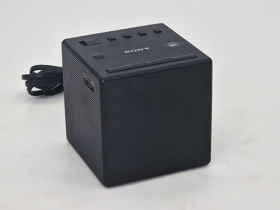 Sony ICF-C1 FM/AM Uhrenradio - Schwarz – Bild 1