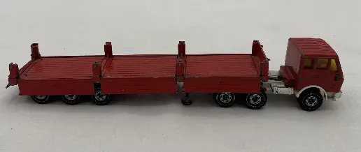 Siku Mercedes-Benz 2232 (320 PS) Sattelschlepper mit Planenauflieger – Bild 5