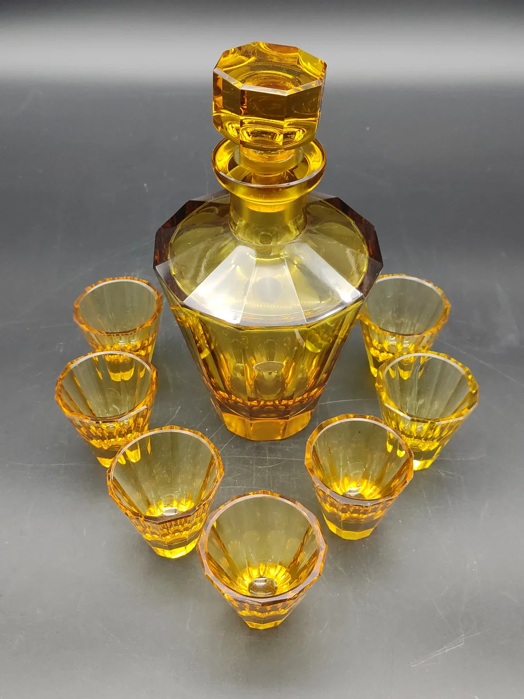Likörset aus Bernstein Glas, 8-teilig – Bild 2
