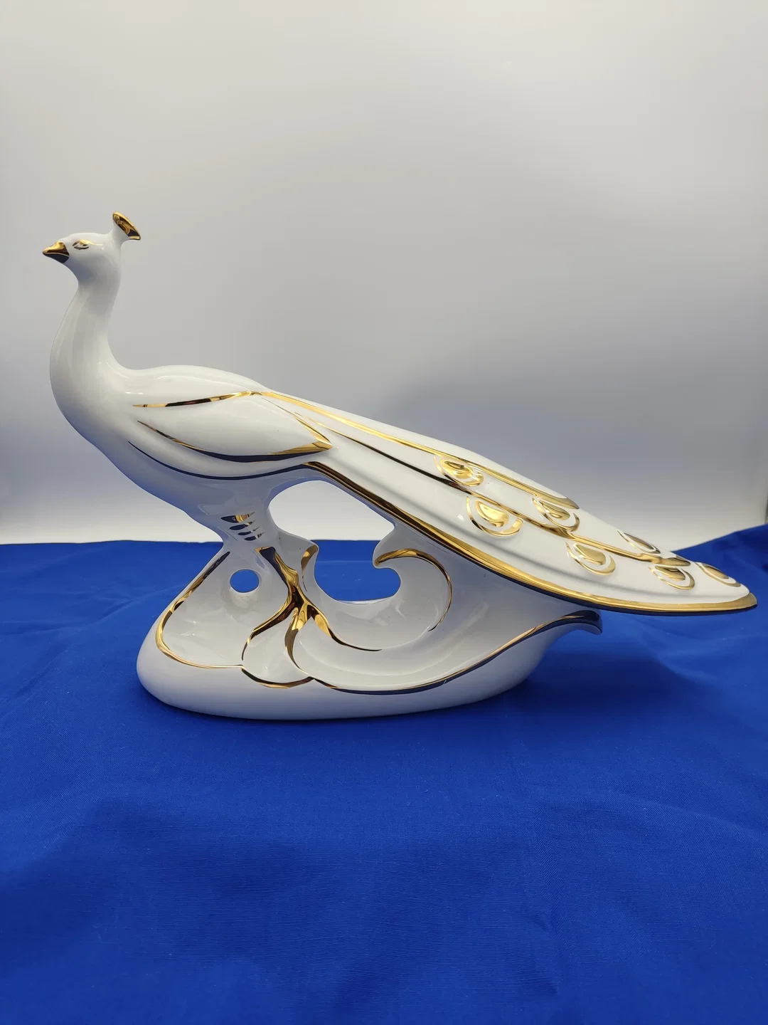 Vintage Porzellan Pfau Skulptur - werß/Gold (24K Echtgold) - Made in Italy -  Länge 44cm, Höhe 27cm – Bild 2