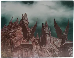 Harry Potter Siegelstempel-Set – 5 Metallstempel (Hogwarts & Häuser) inkl. rotem & gelbem Wachsstift – Sammlerbox - Bild 2