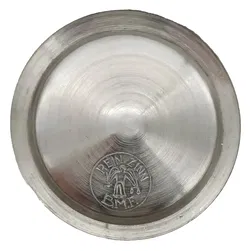  Zinnbecher Set 6-teilig von BMF (Bayerische Metallwarenfabrik) - Mittelalterliches Reliefmotiv - Reinzinn, inkl. Artina Zinnkanne mit Deckel - Bild 4