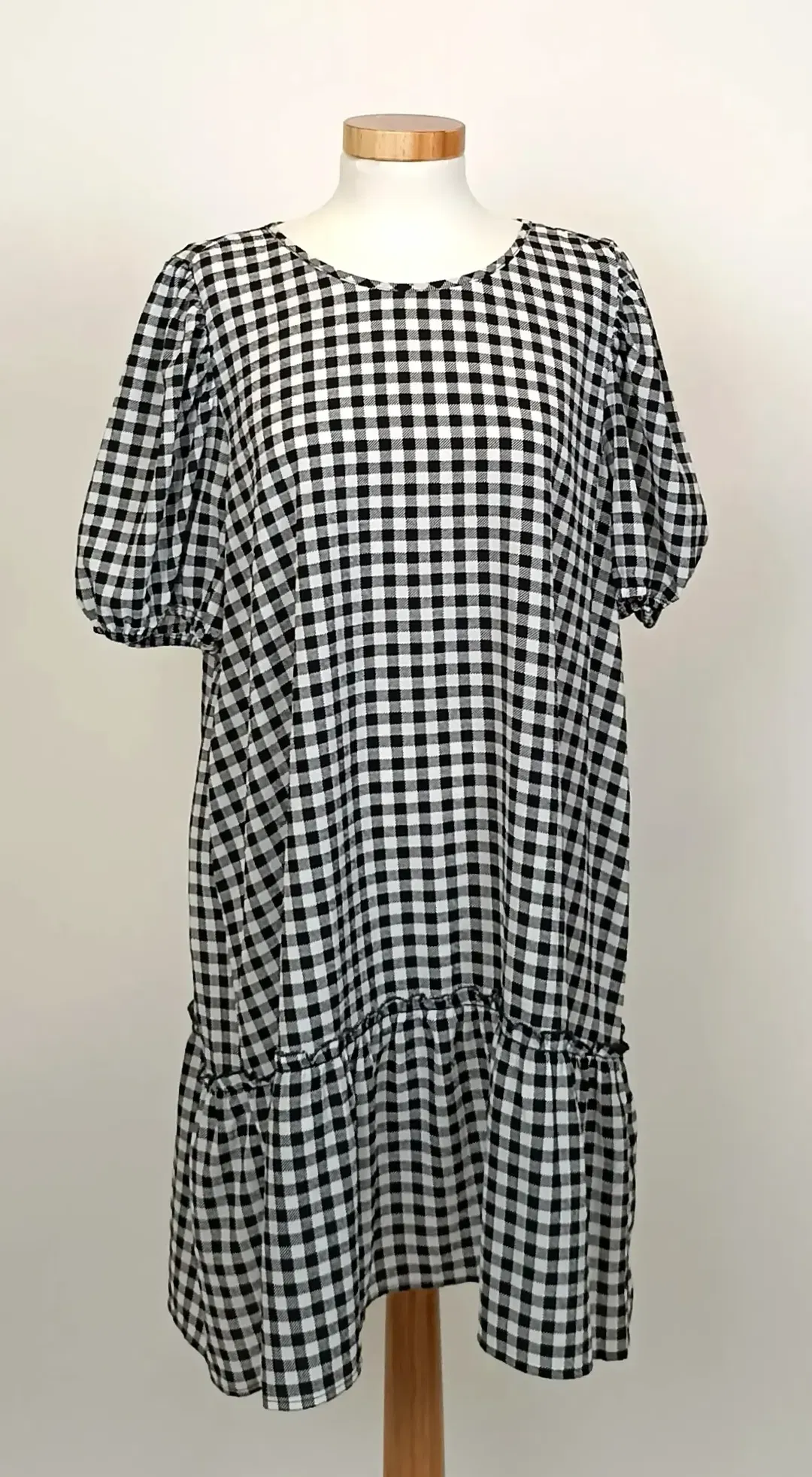 H&M Divided Midikleid kariert Gr. L - Bild 1