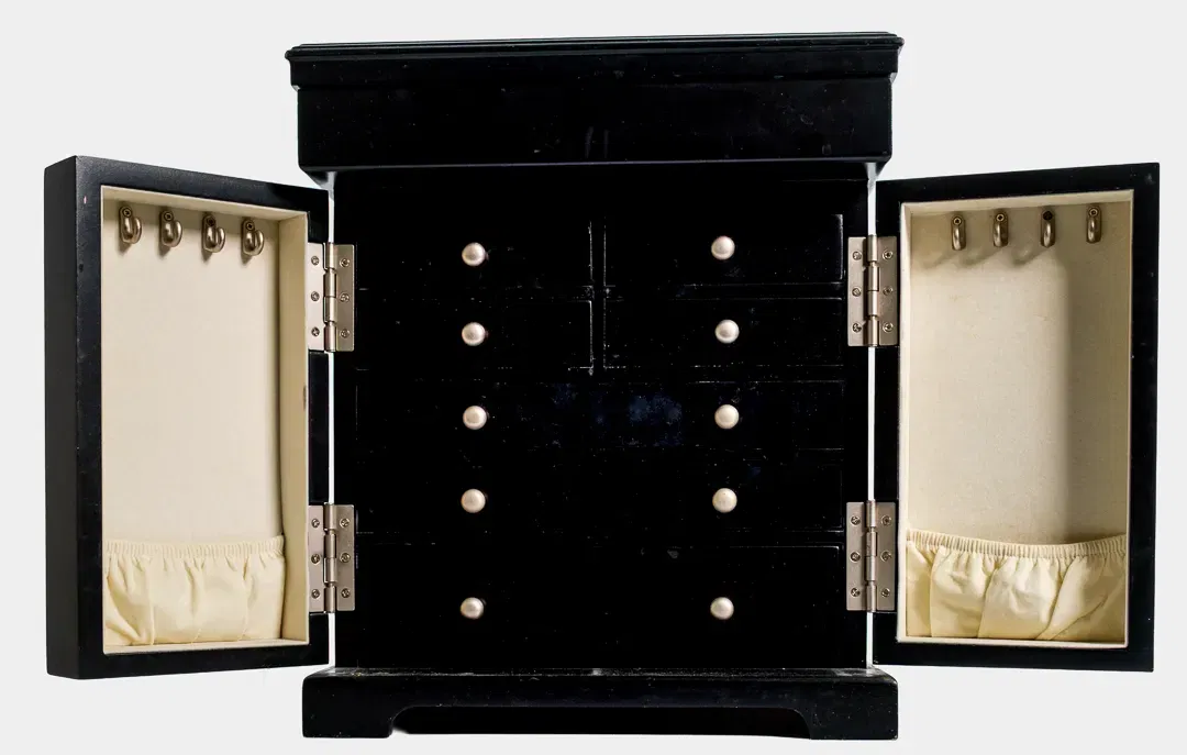 Eleganter Schmuckschrank in Schwarz – Stilvolle Ordnung für Ihre Schätze - Bild 1