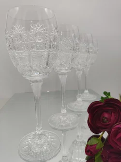 Kristall-Weingläser 4er-Set mit Schliffmuster | Tschechischer Vintage-Schatz - Bild 4