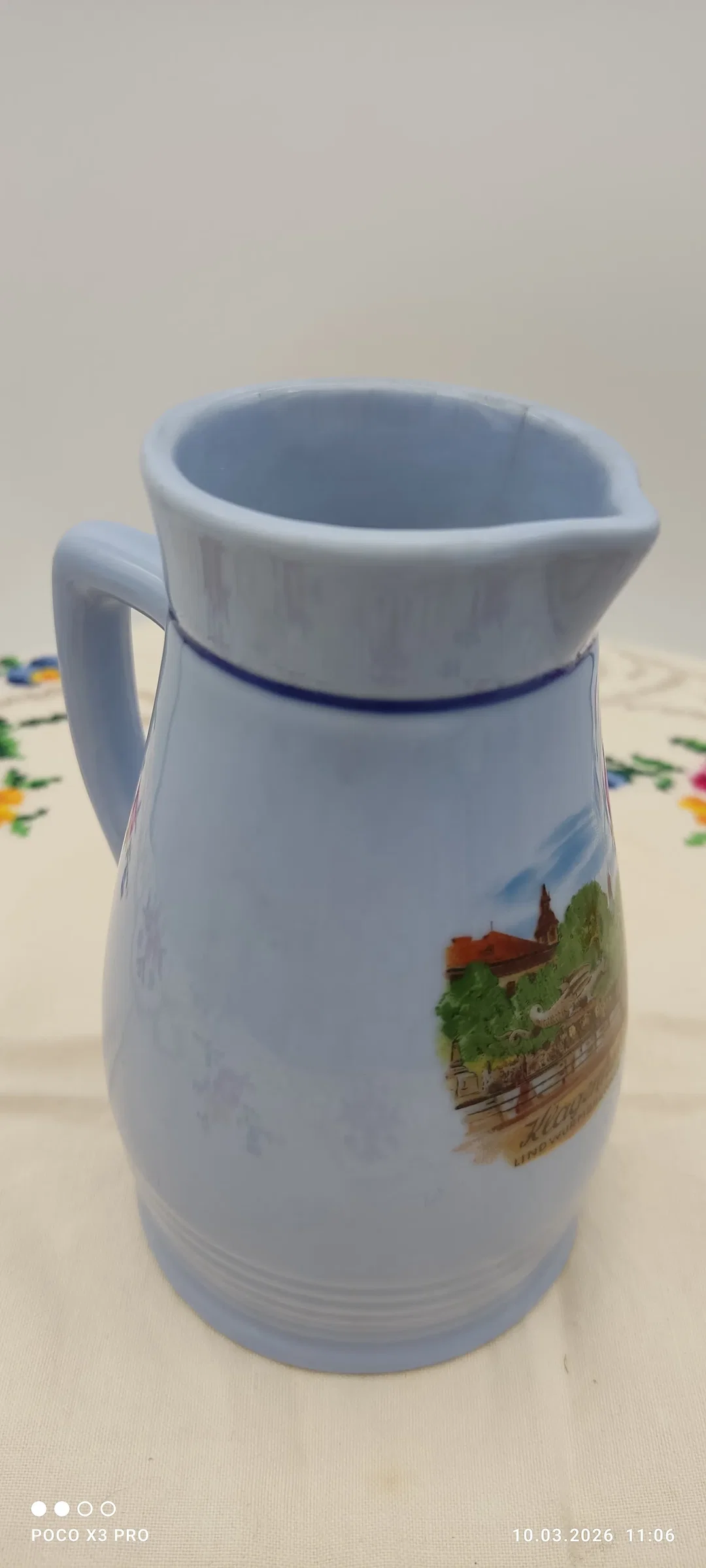 Lilien Porzellan Kleine Kanne 'Klagenfurt' Höe 12cm | Souvenir-Schatz – Bild 2