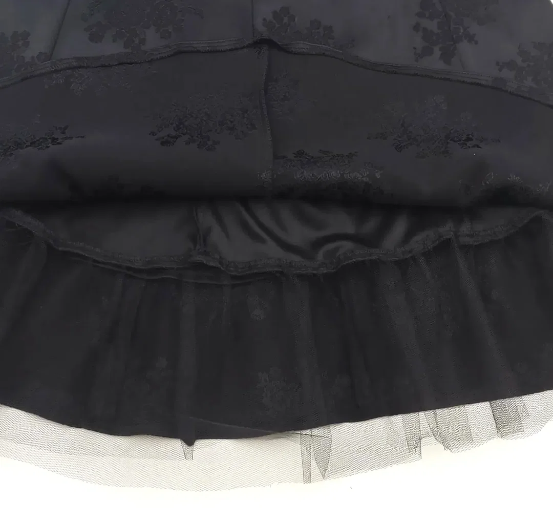 Orsay Damen Satin-Minikleid schwarz mit floralen Stickereien Gr. XXS – Bild 4