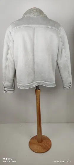 Graue Zara Jacke in Wildlederoptik - Bild 2