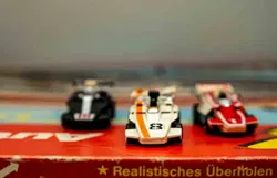 TCR Freispur-Autorennbahn 300 mit Hinderniswagen - Bild 9