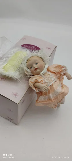 Ashton Drake Porzellanpuppe 'Heather' | Sammlerstück - Bild 4