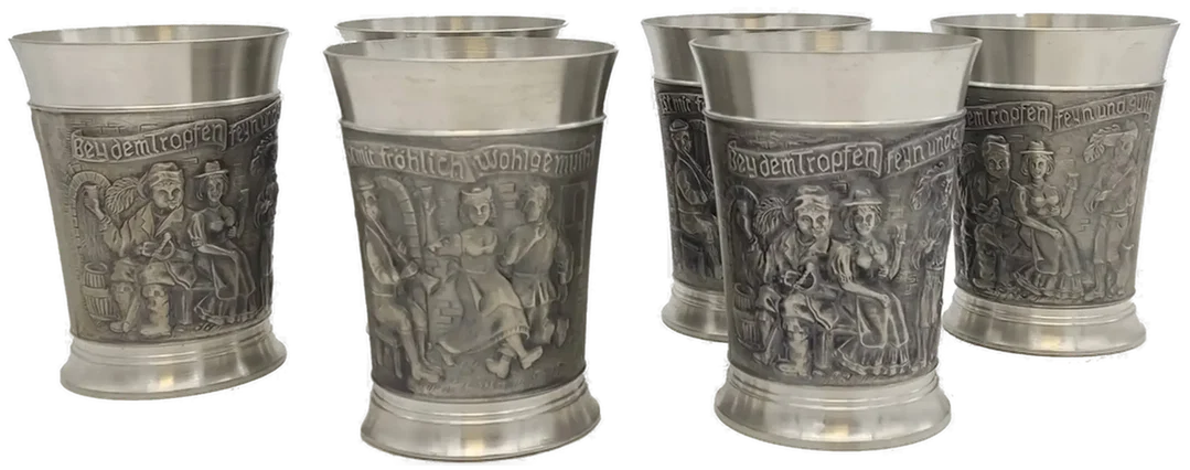 Zinnbecher Set 6-teilig von BMF (Bayerische Metallwarenfabrik) - Mittelalterliches Reliefmotiv - Reinzinn, inkl. Zinnkanne mit Deckel – Bild 2
