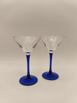 2 Stück Luminarc Martini/Cocktailgläser, mit blauem Stiel, 1990er – Vorschau 1