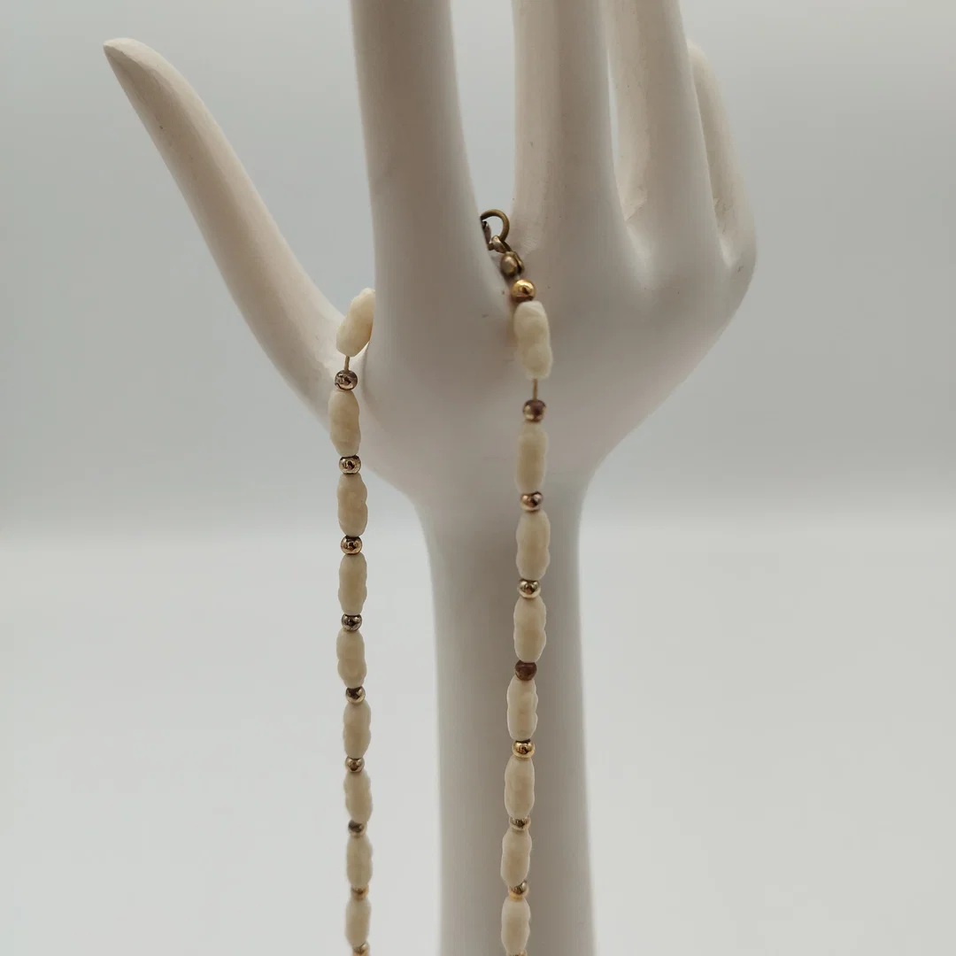 Strand-Halskette mit goldenen Details - ca. 40cm – Bild 2