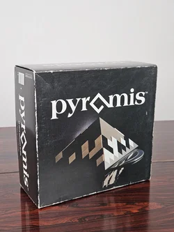 Pyramis - Gesellschaftsspiel - Spielbrett Berlin - Bild 1