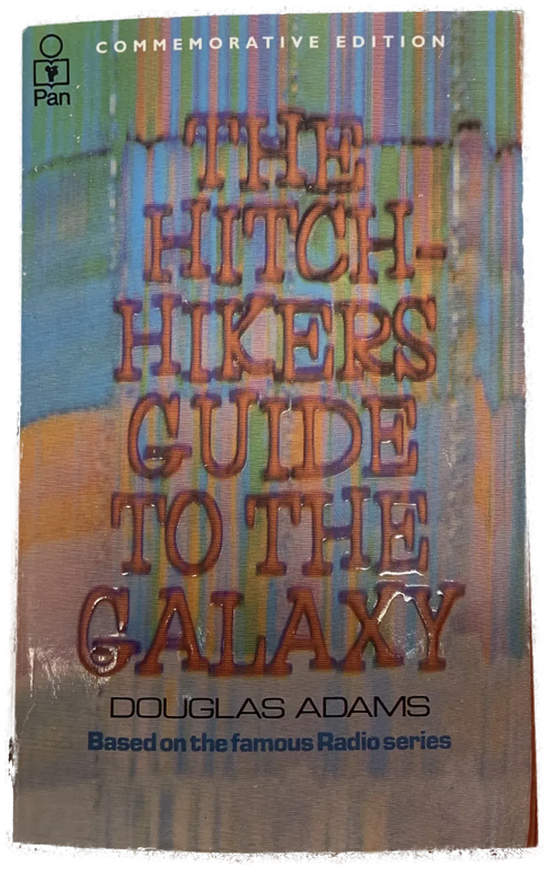 THE HITCHHIKERS GUIDE TO THE GALAXY - Douglas Adams - Bild 1